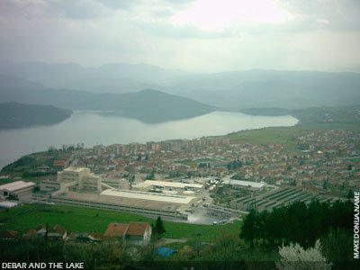 http://makedonija.name/images/cities/debar/debar_lake.jpg