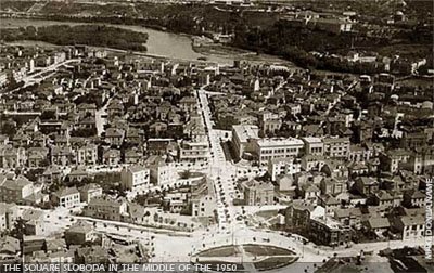 Aerial view of the Square Sloboda towards the Kale fortress